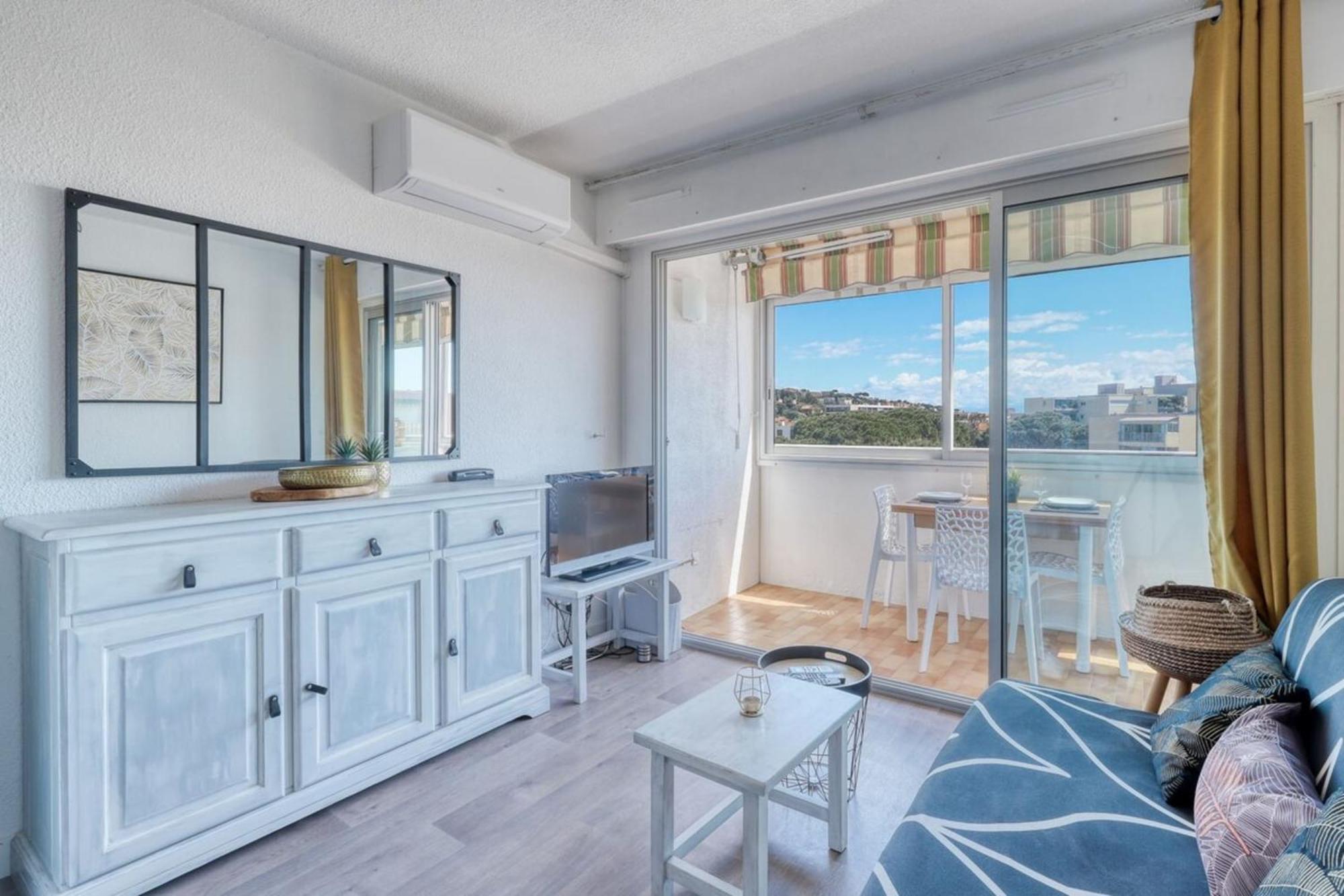 T2 600 M From The Beach! Air-Conditioned Le Lavandou Εξωτερικό φωτογραφία